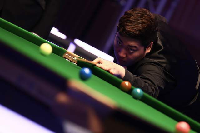 阿德姆斯 阿德姆斯