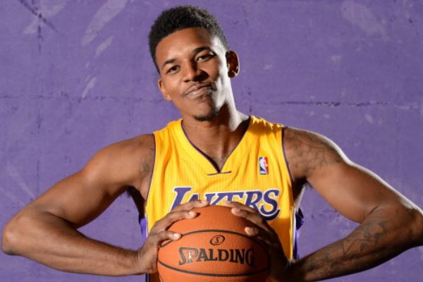 髋内旋对抗 髋内旋对抗